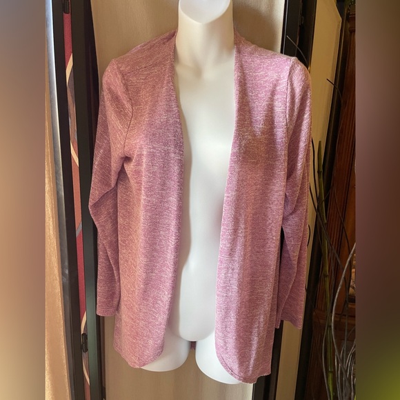 Kim and Co Large Light Pink three piece set Includes a scarf, tank & cardigan. - Picture 7 of 10